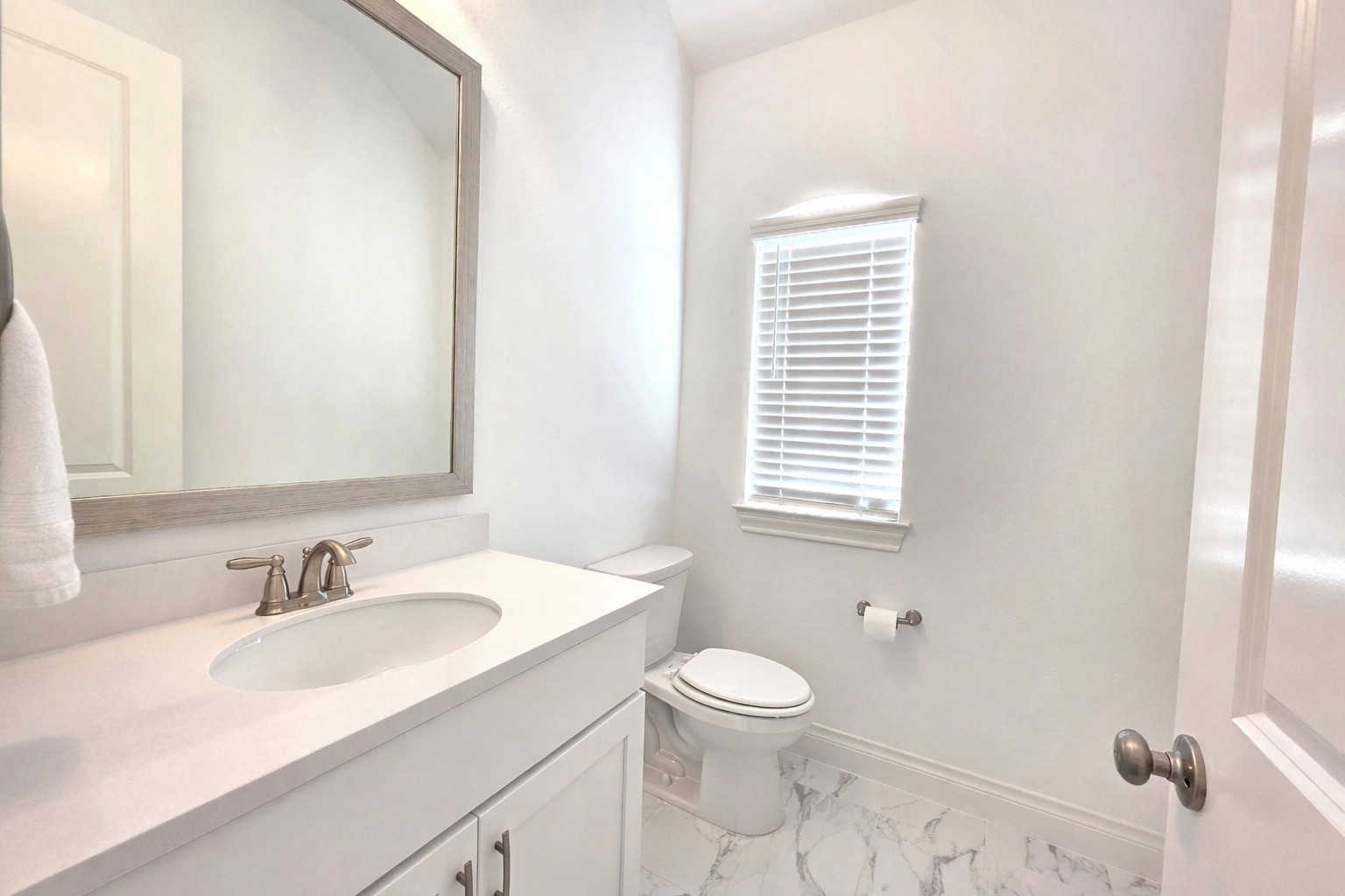 22045 Gateway Arch Drive Property Photo 23