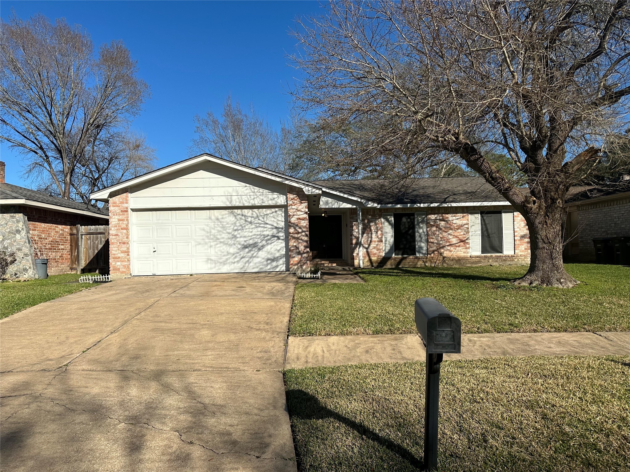 10415 Towne Oak Lane Property Photo 1