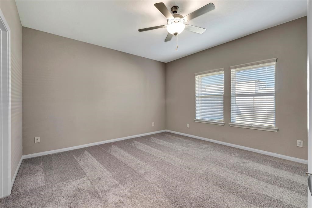 903 Cloverdale Drive Property Photo 11
