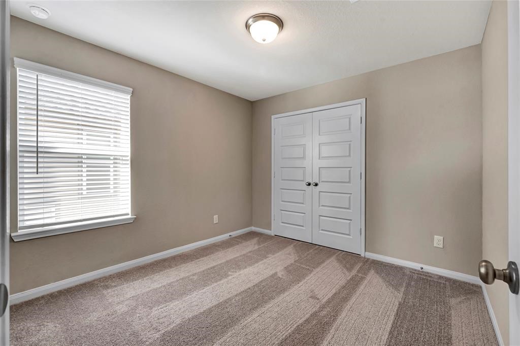 903 Cloverdale Drive Property Photo 14