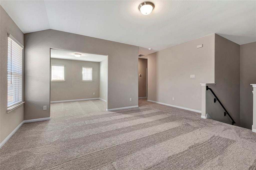 903 Cloverdale Drive Property Photo 20