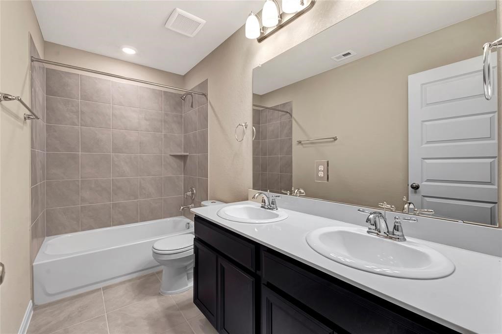 903 Cloverdale Drive Property Photo 21