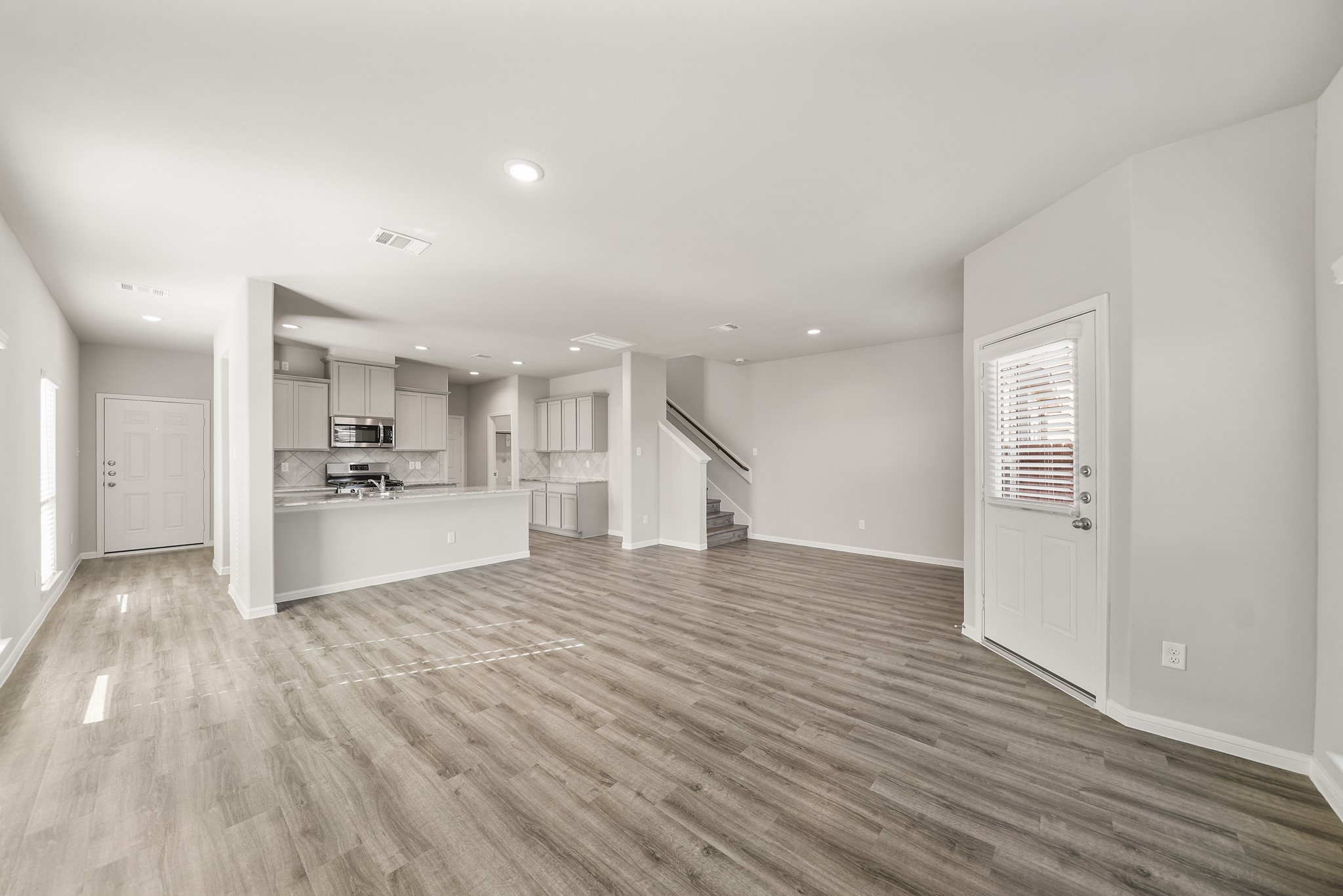 13429 Lucky Bill Lane Property Photo 3