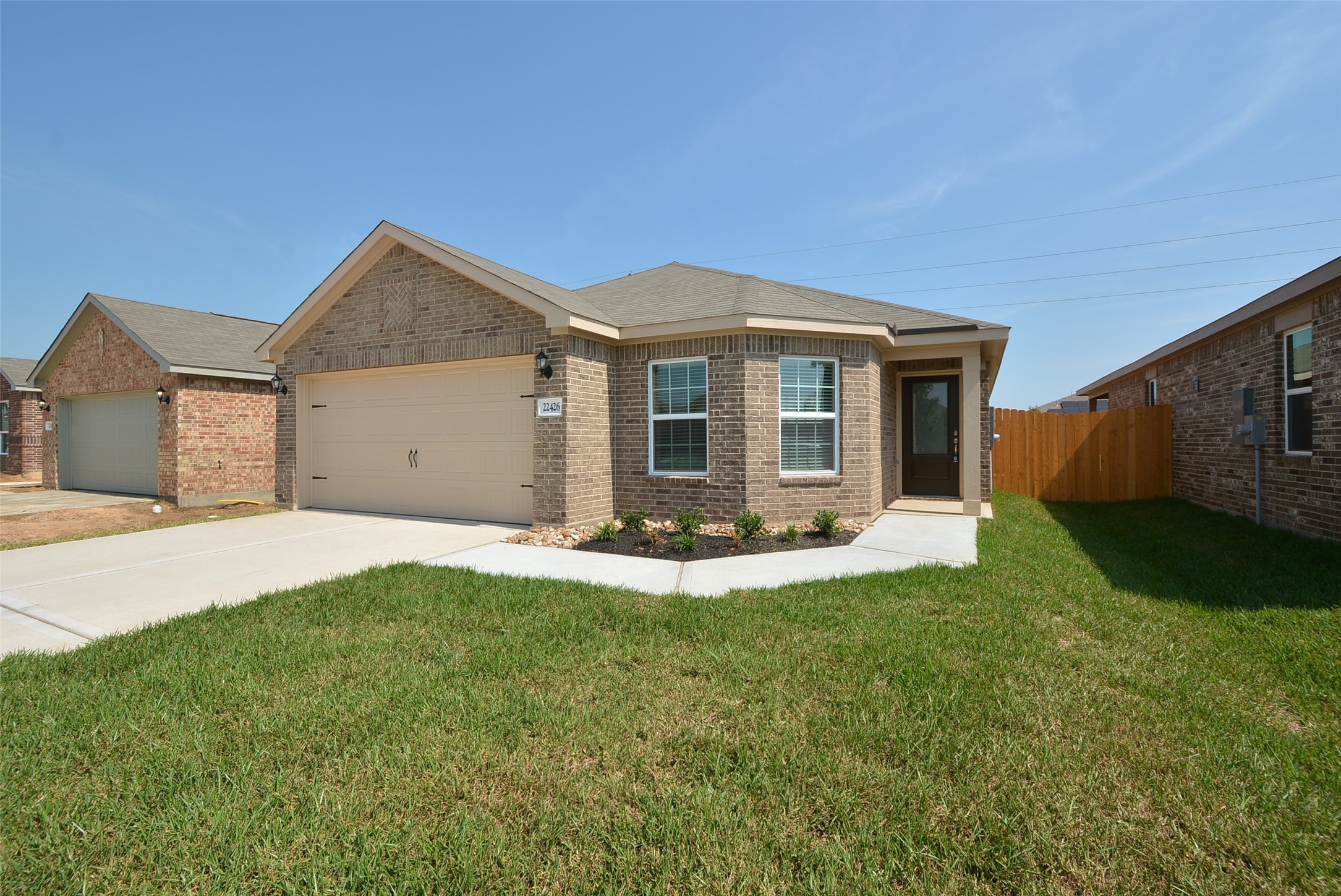 22426 Kennons Way Property Photo 1