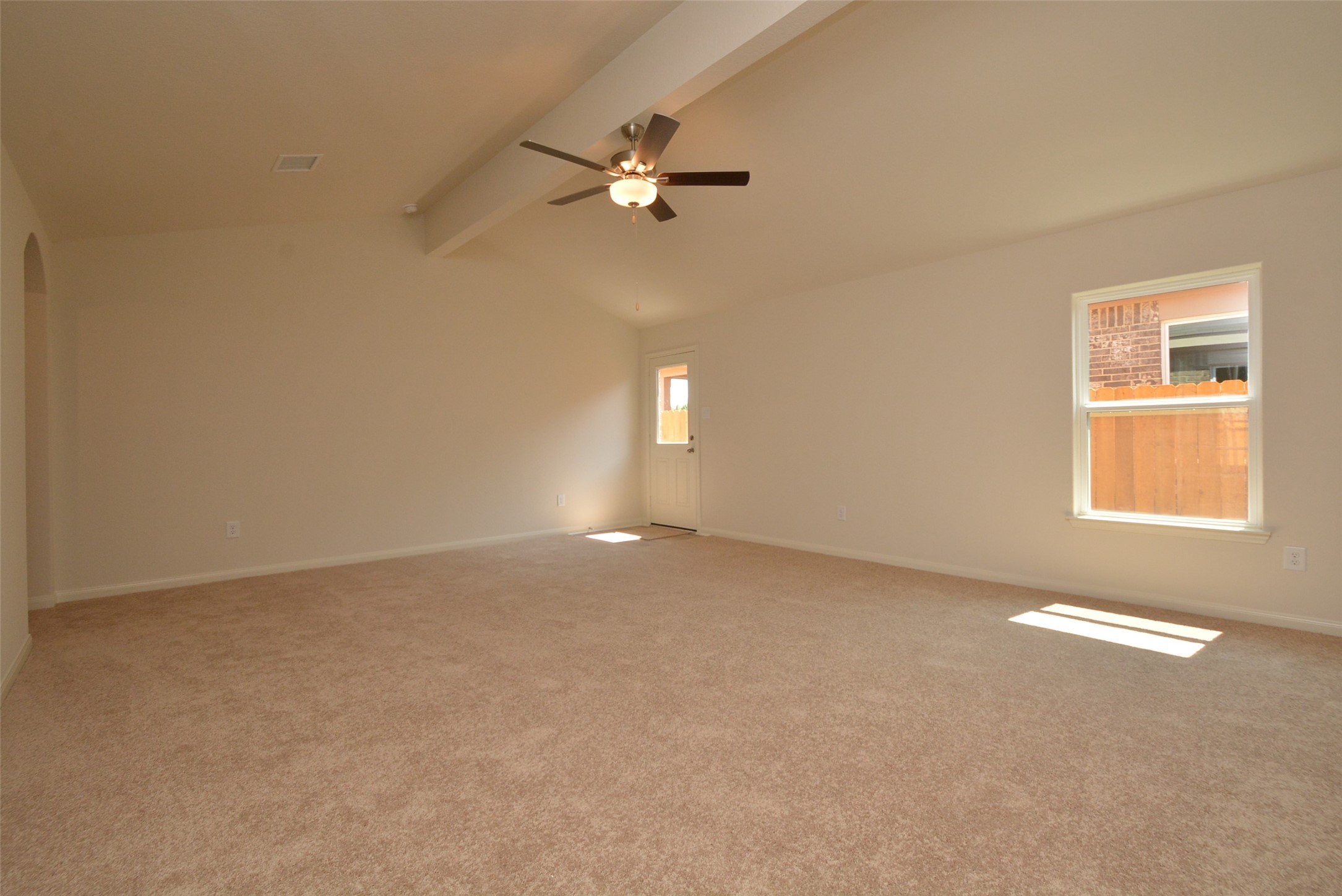 22426 Kennons Way Property Photo 16