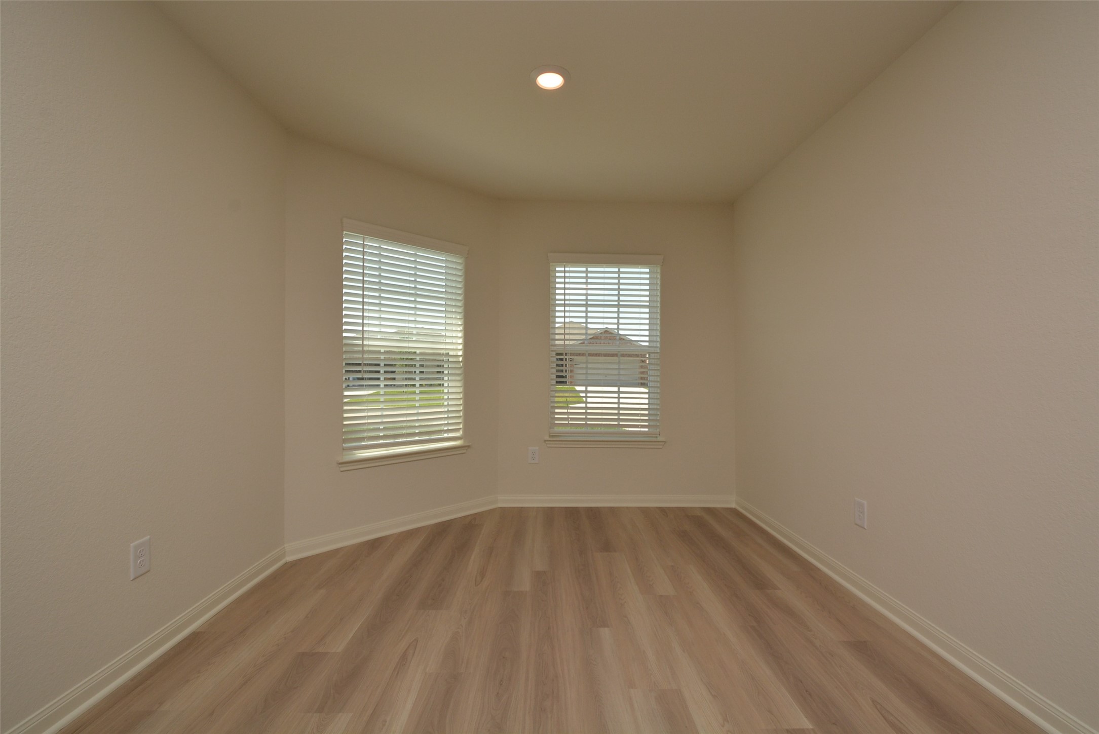 22426 Kennons Way Property Photo 23