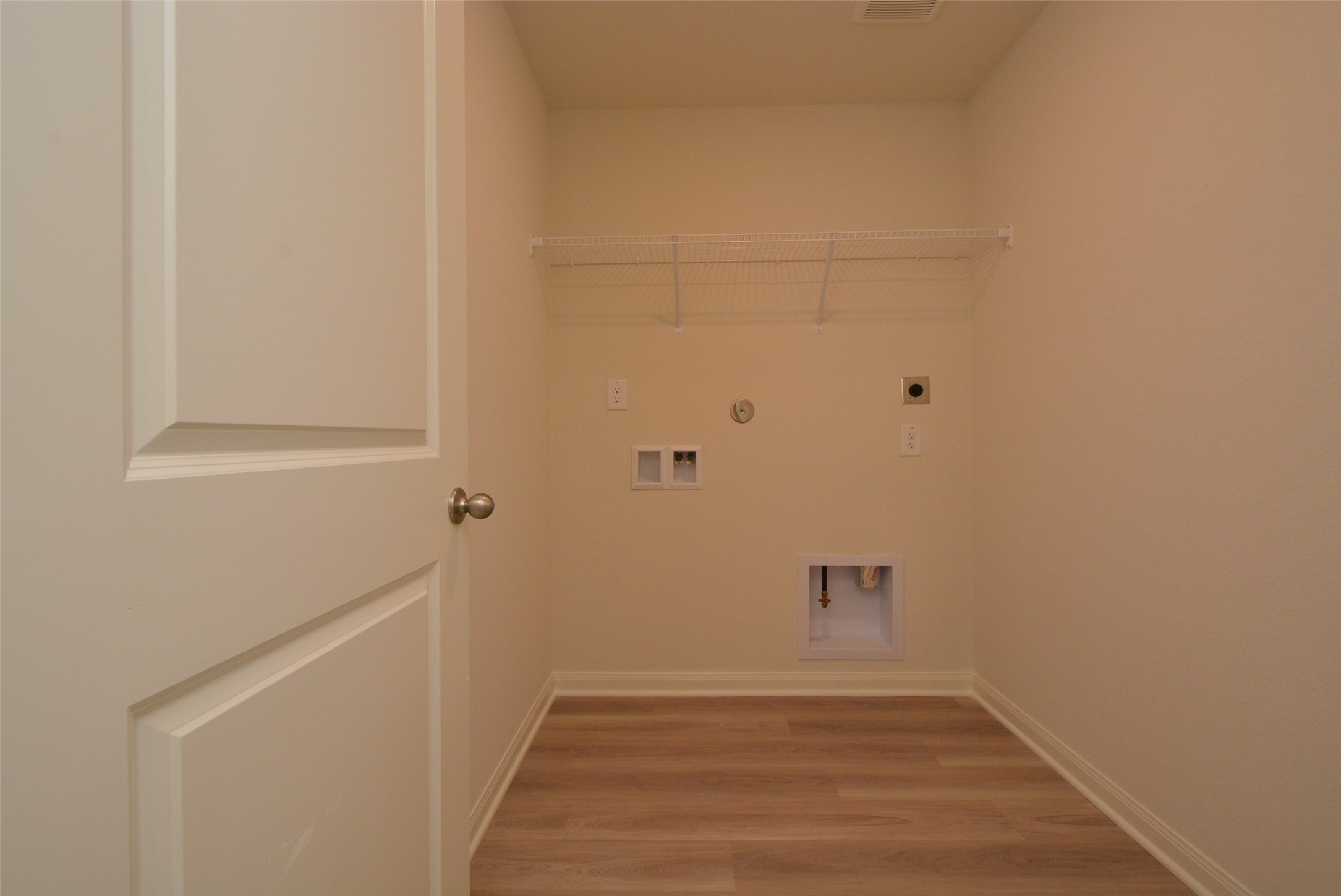 22426 Kennons Way Property Photo 24