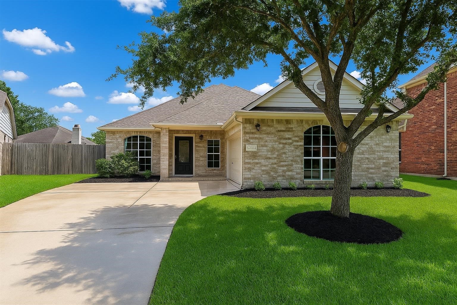 23110 Oxbow Trail Property Photo 1