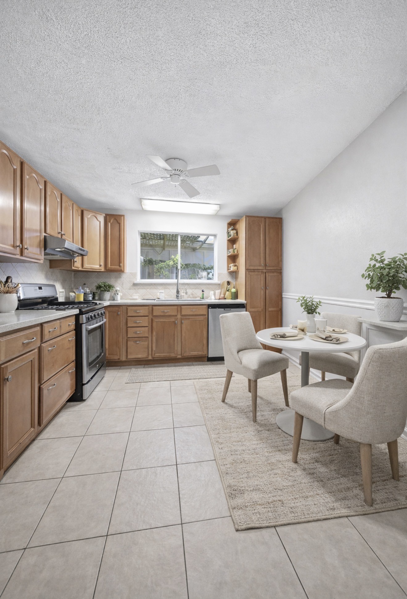 7415 San Simeon Drive Property Photo 8