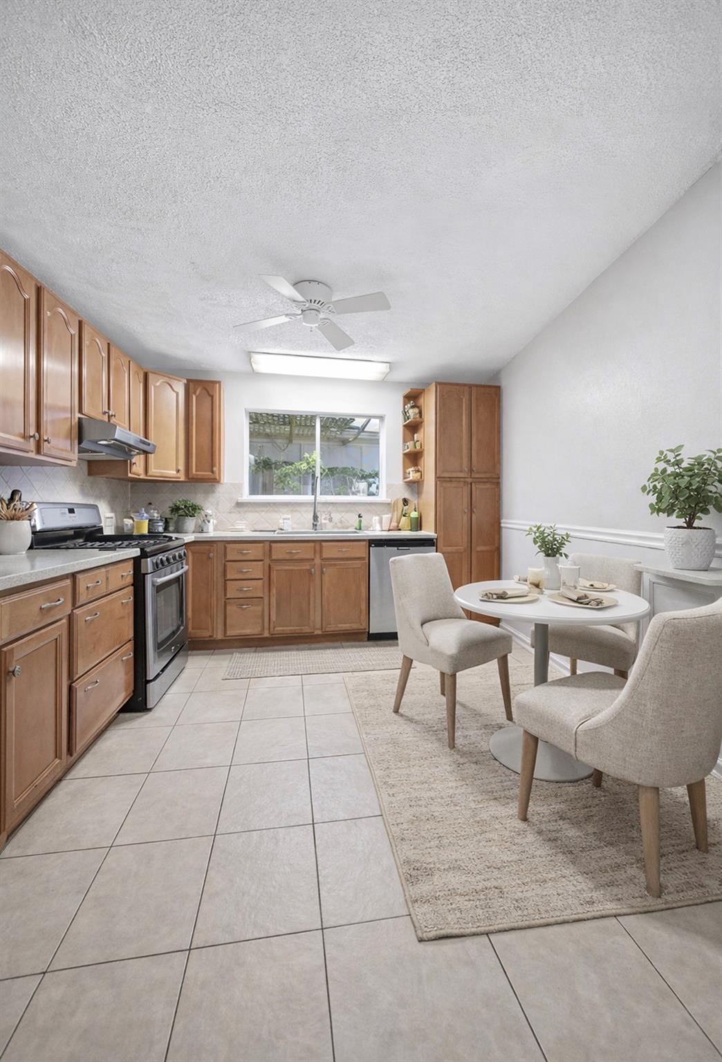 7415 San Simeon Drive, Houston Tx 77083 Property Photo 8