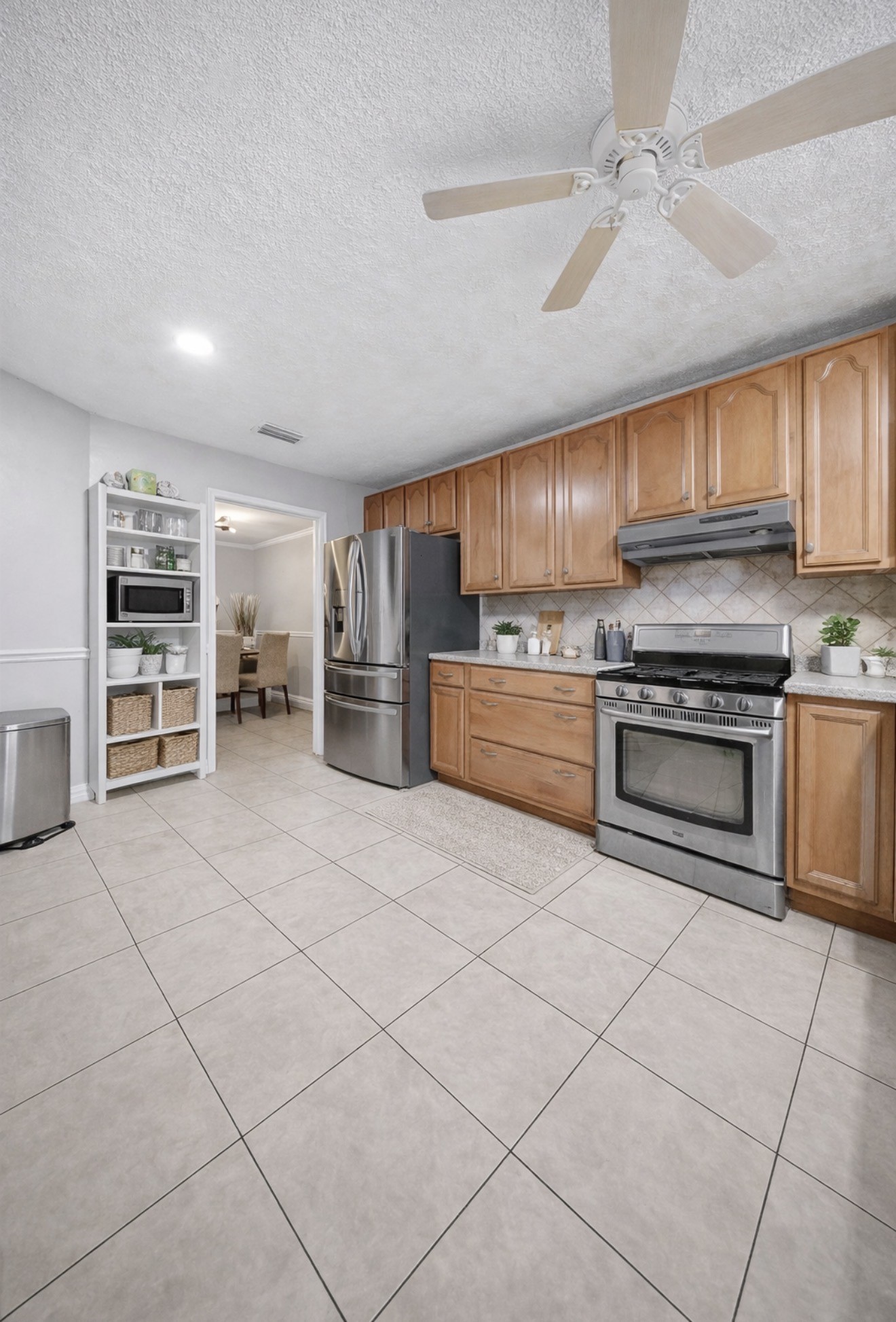7415 San Simeon Drive Property Photo 9