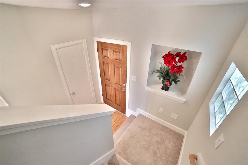 3719 Main Poplar Drive Property Photo 12