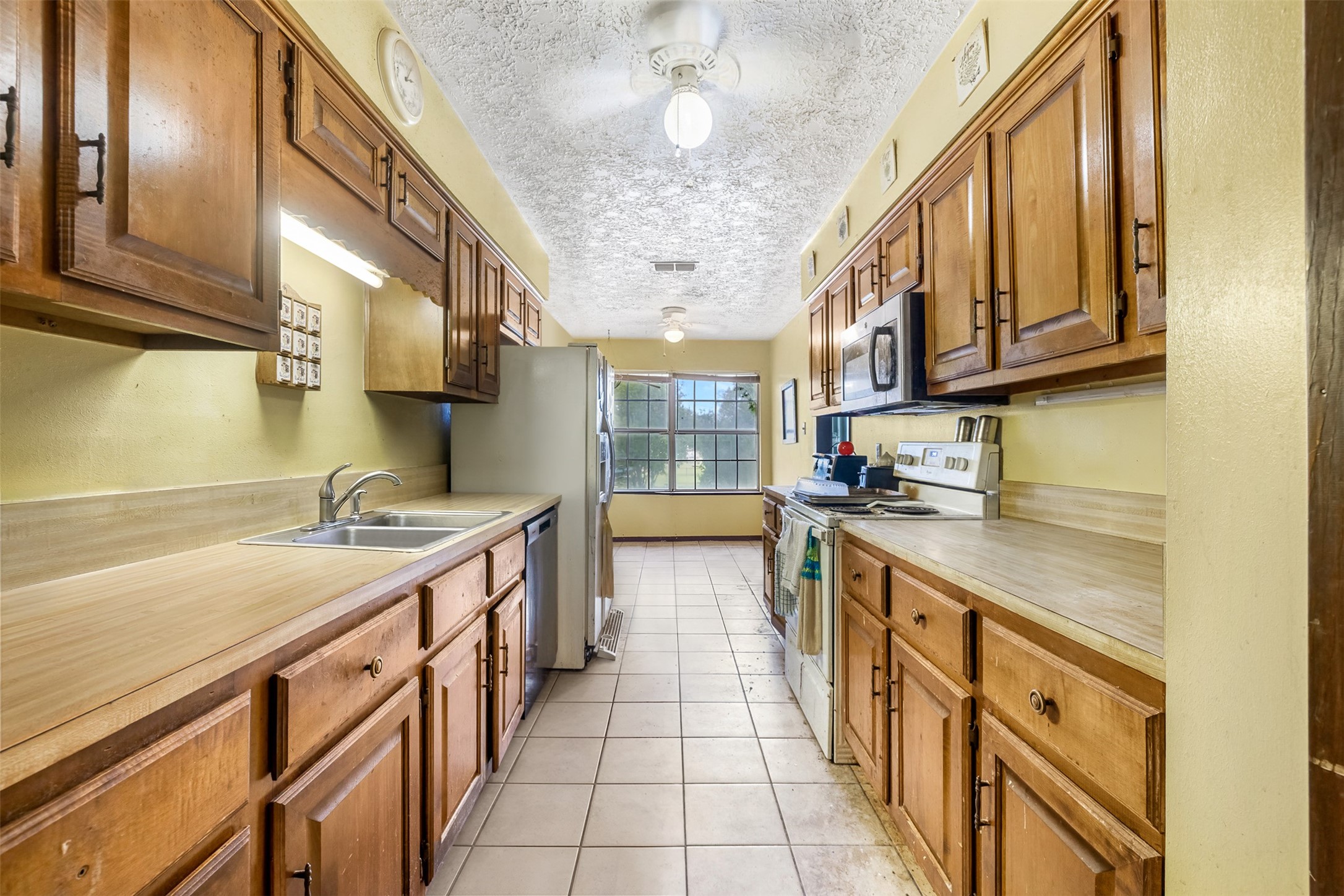 5209 Bucksnort Road Property Photo 8