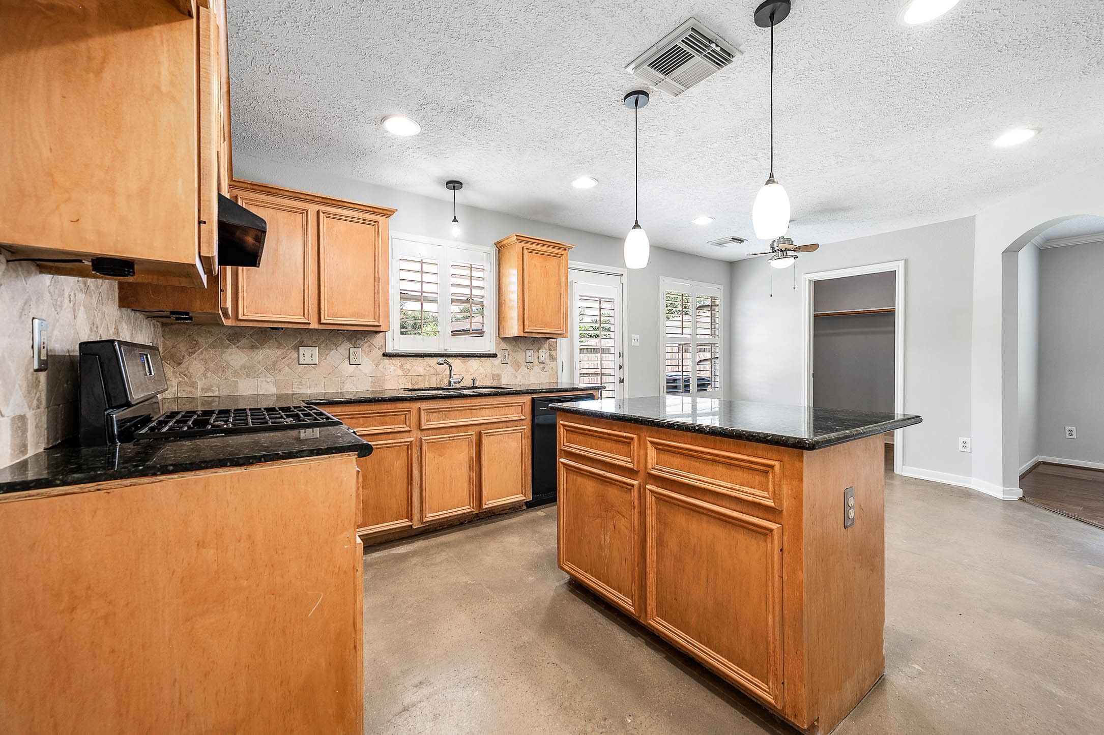 5922 James Place Property Photo 15
