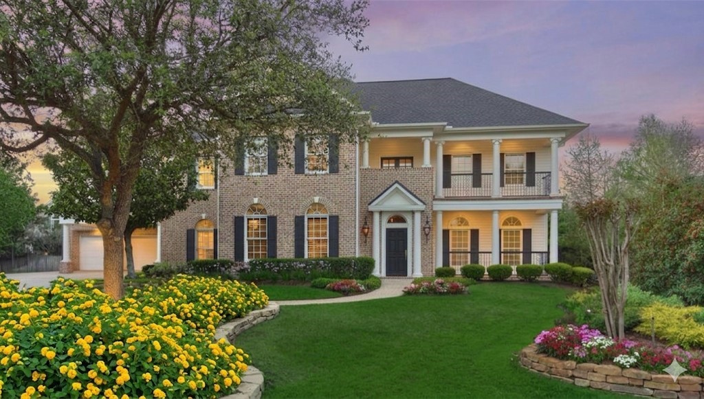 18 Dappled Sun Place Property Photo 2
