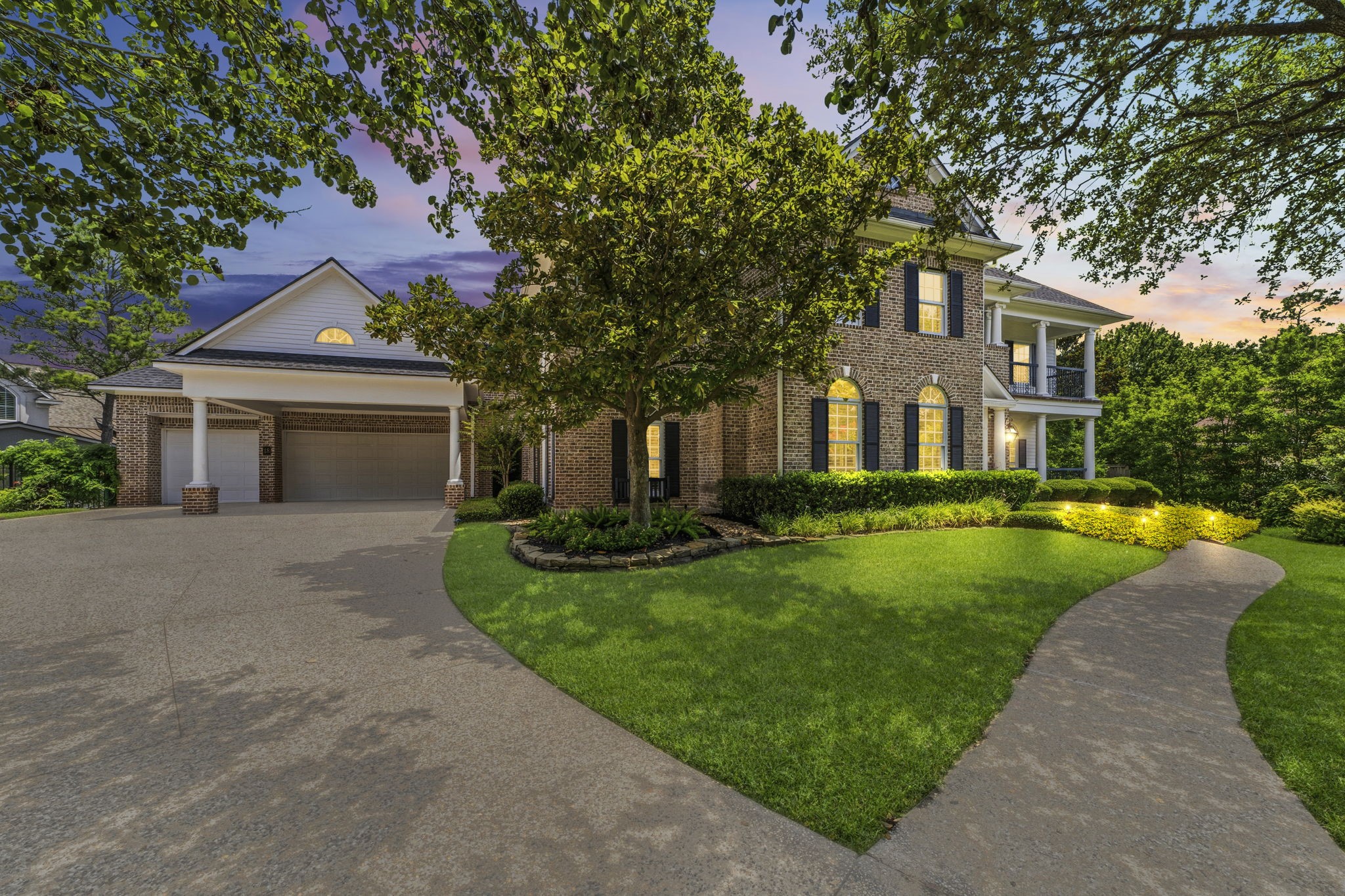 18 Dappled Sun Place Property Photo 4