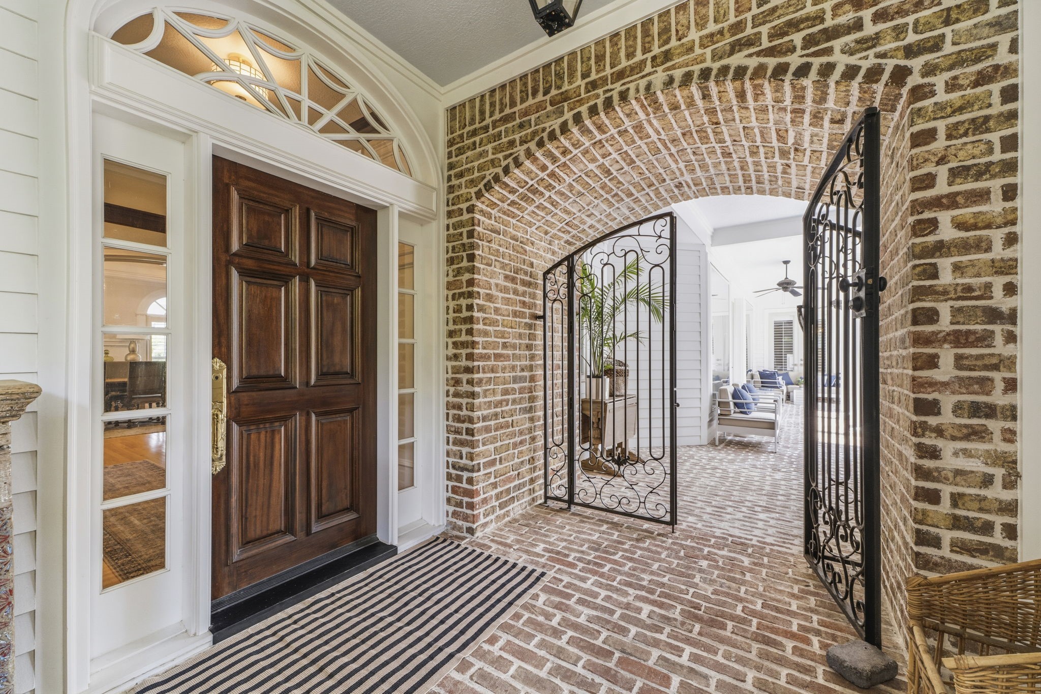 18 Dappled Sun Place Property Photo 5