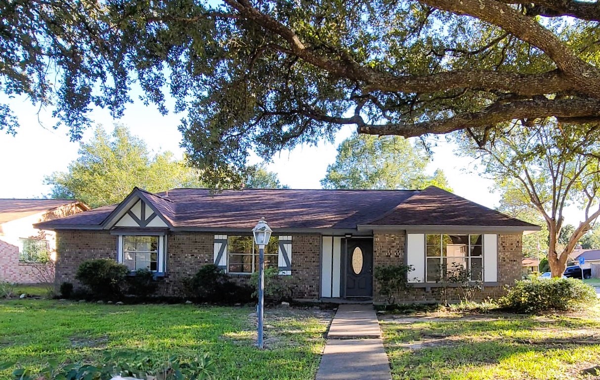 1301 E Baker Road Property Photo