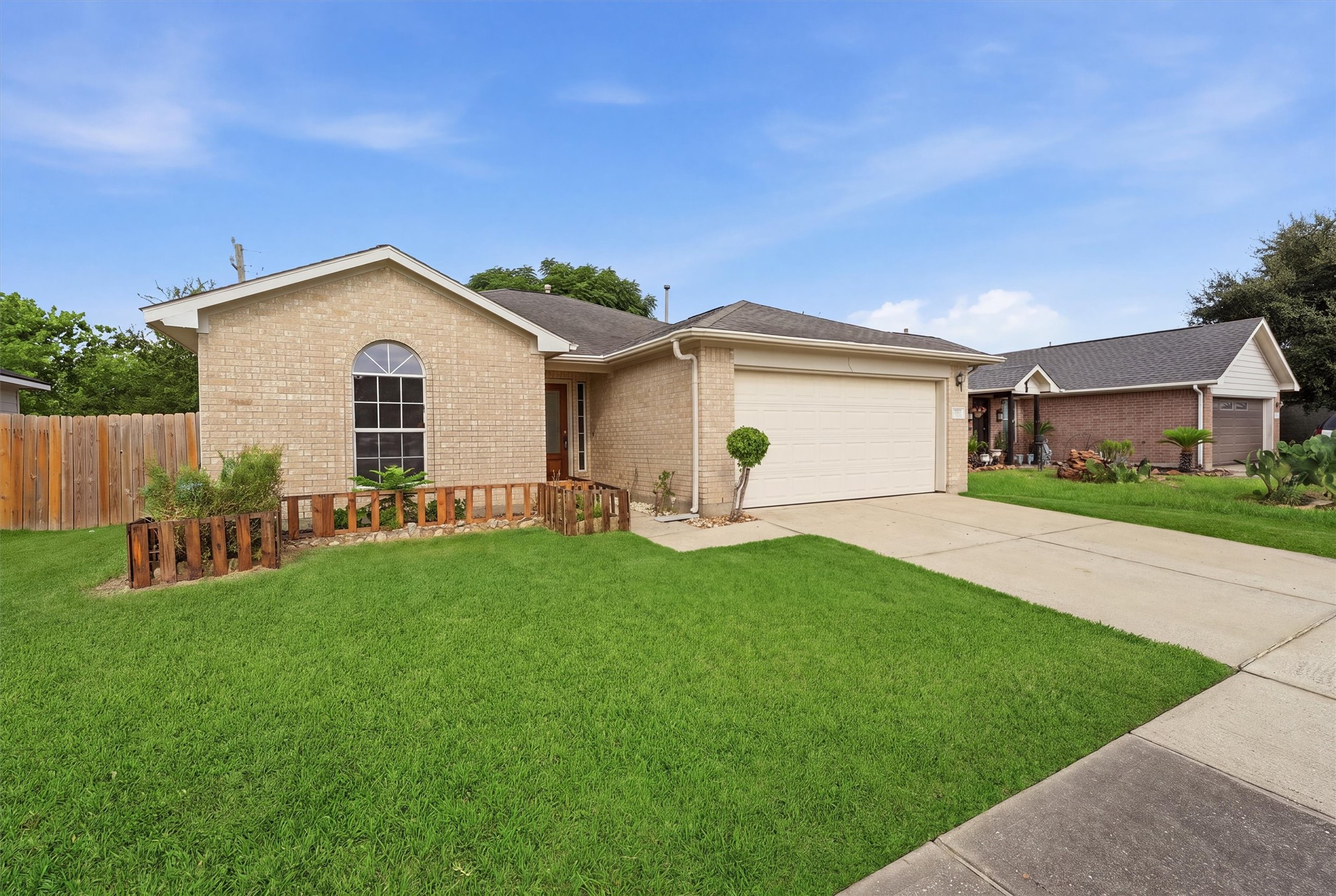 3435 Red Cedar Drive Property Photo 2