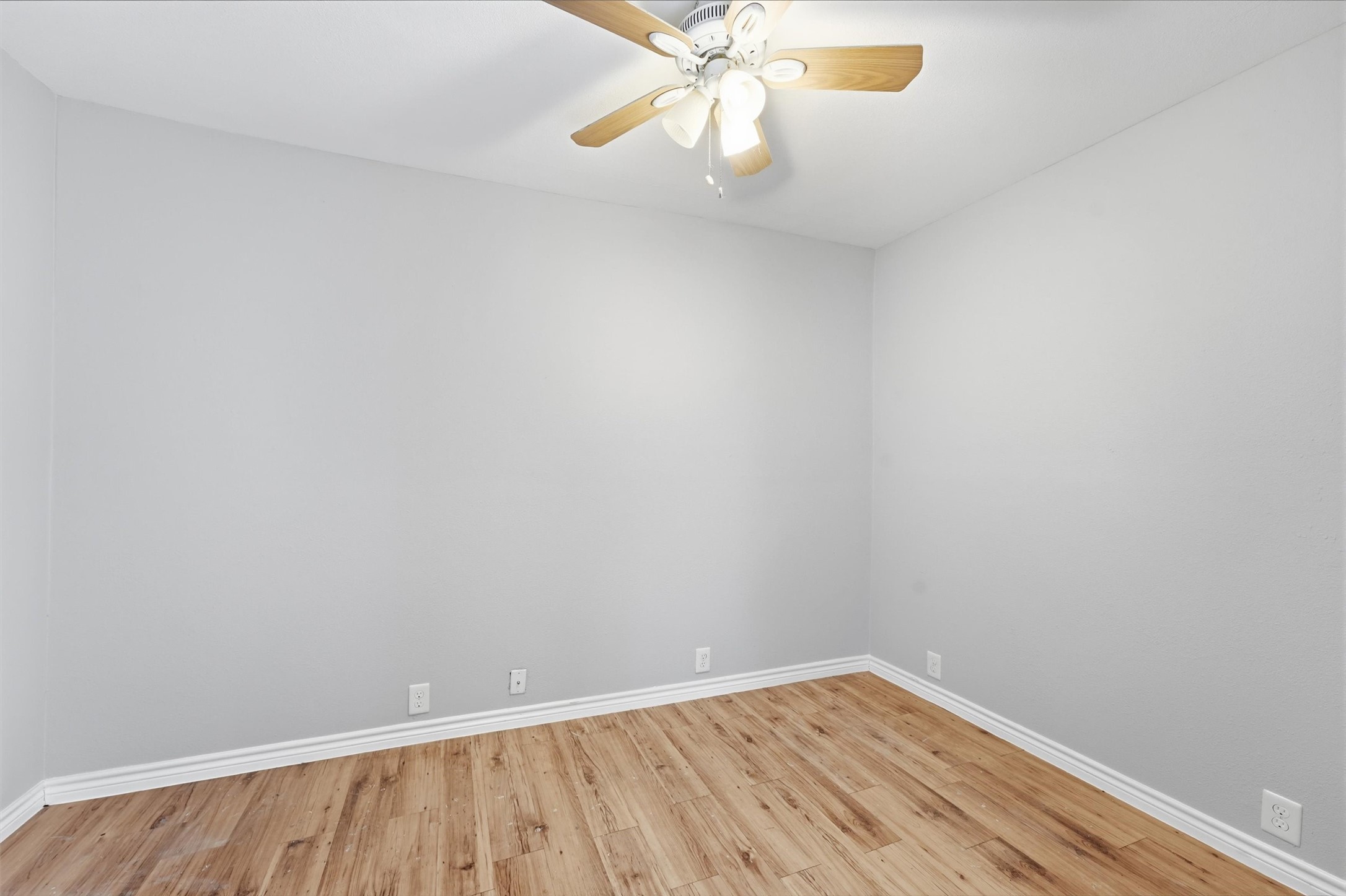 3435 Red Cedar Drive Property Photo 6