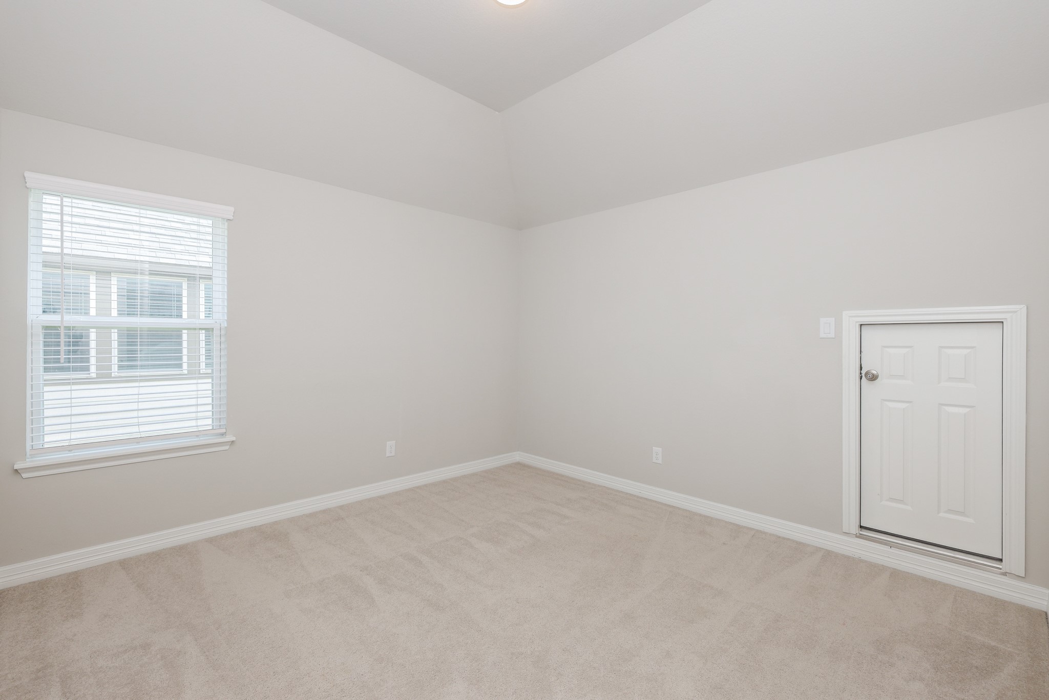 2119 Stargrass Drive Property Photo 34