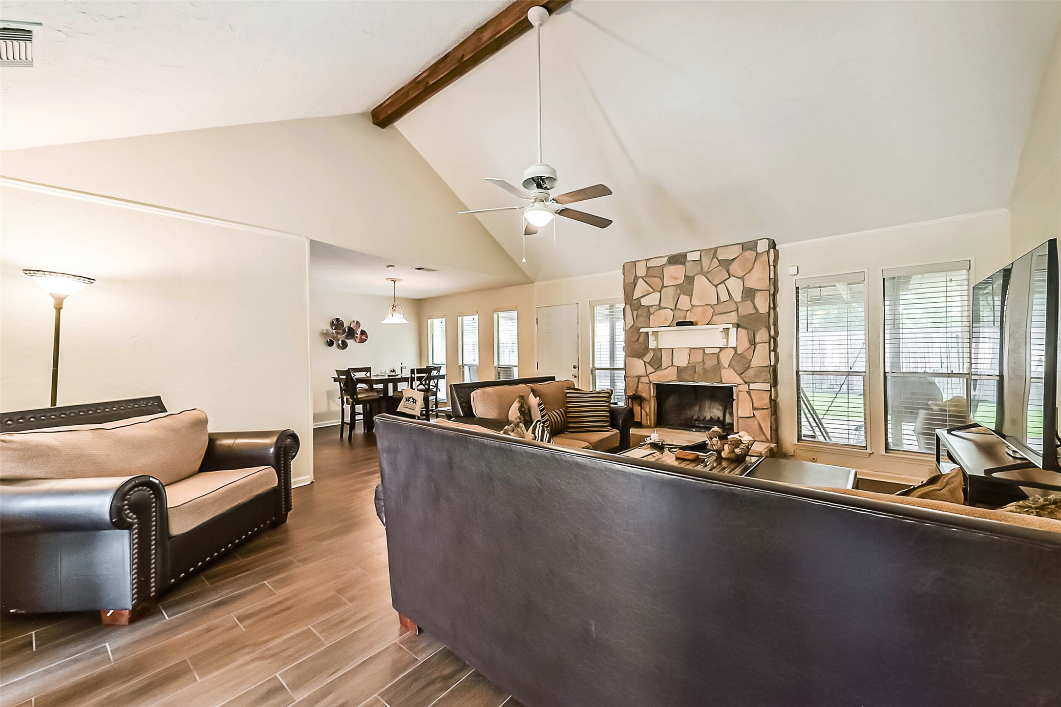3218 Cherry Creek Drive Property Photo 5
