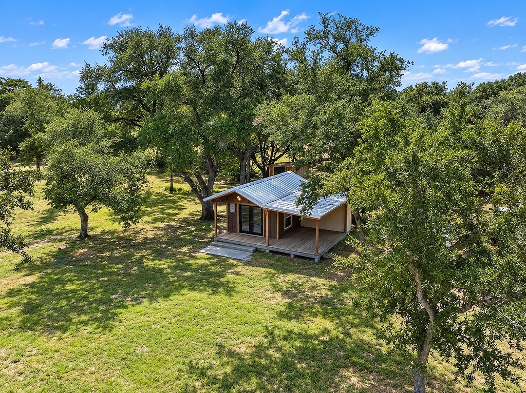 1125 County Road 136 Property Photo 3