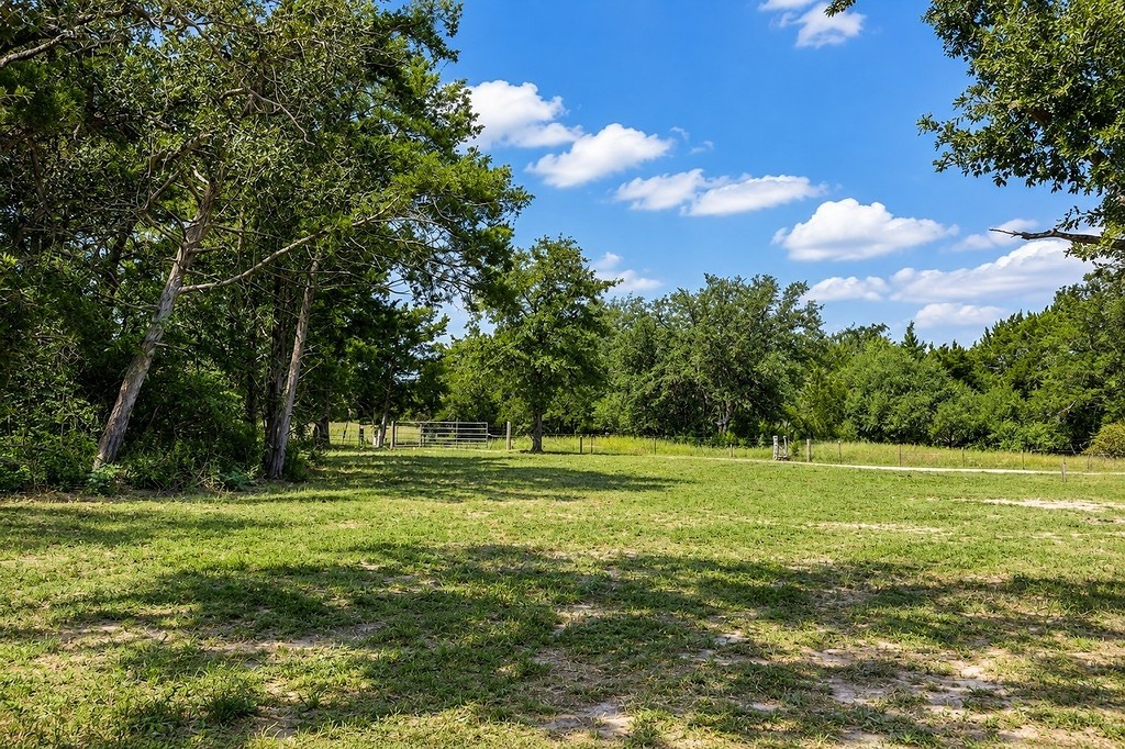 1125 County Road 136 Property Photo 22
