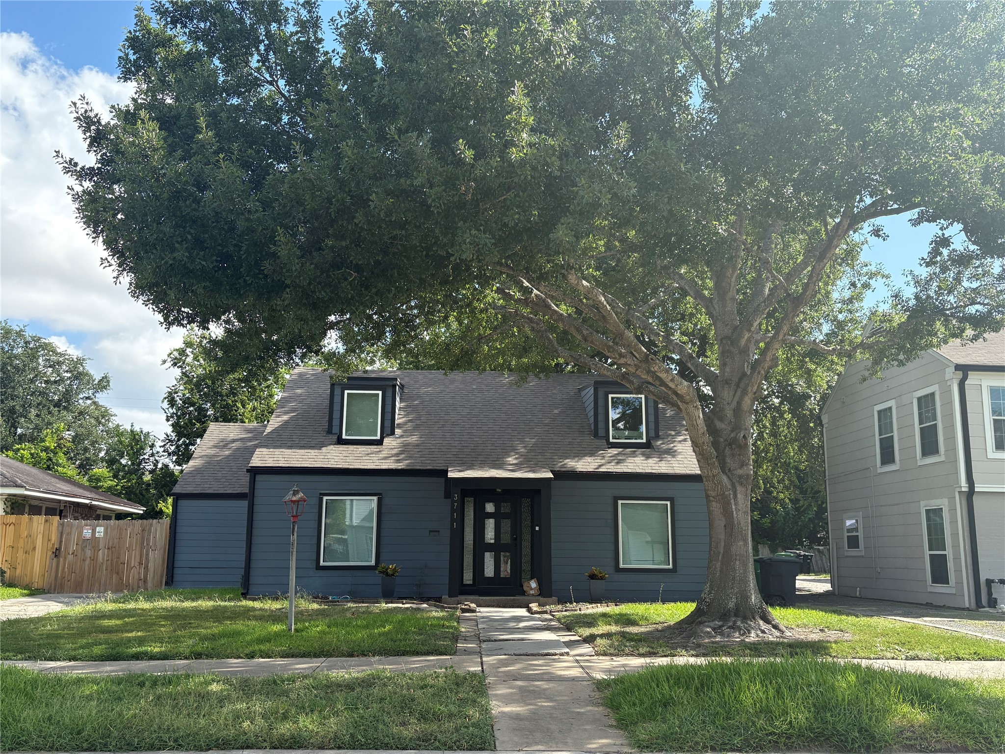 3711 Eagle Street Property Photo 1