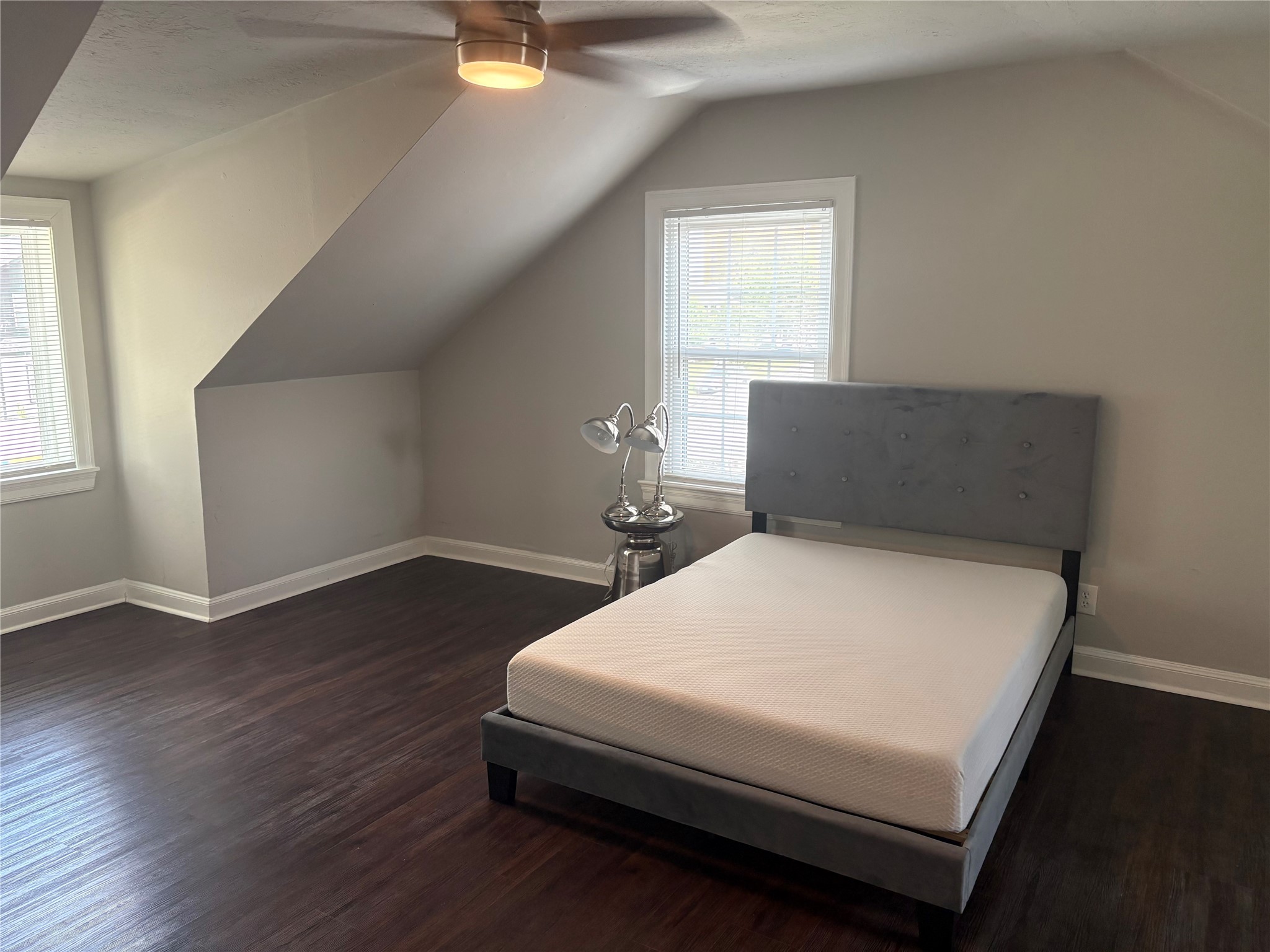 3711 Eagle Street Property Photo 5