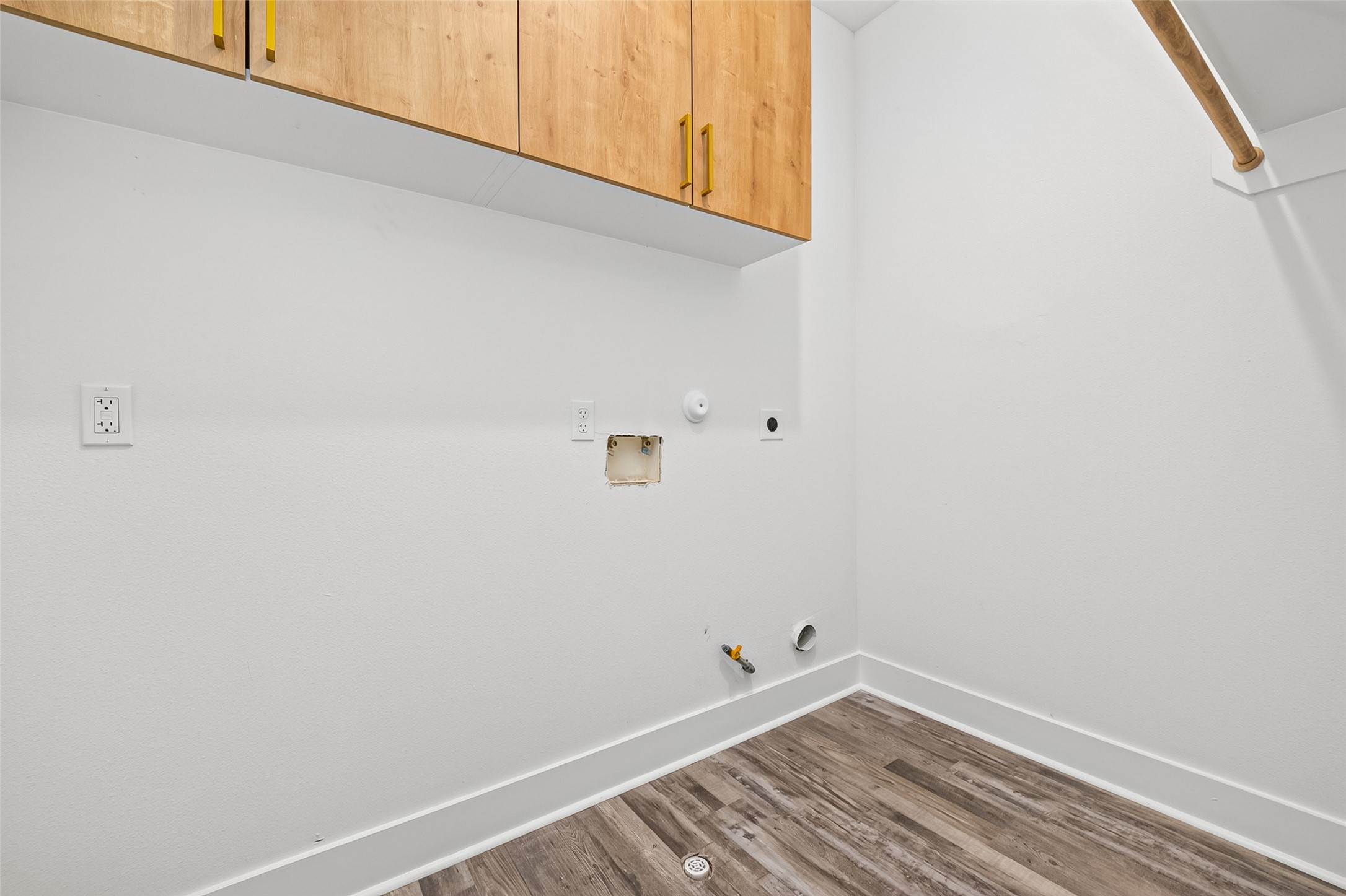 1928 Laverne Street Property Photo 26