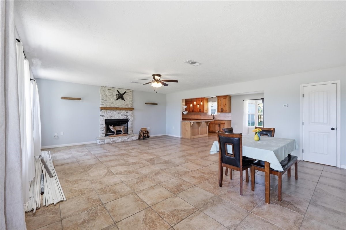 11235 Old Batson Saratoga Road Property Photo 7