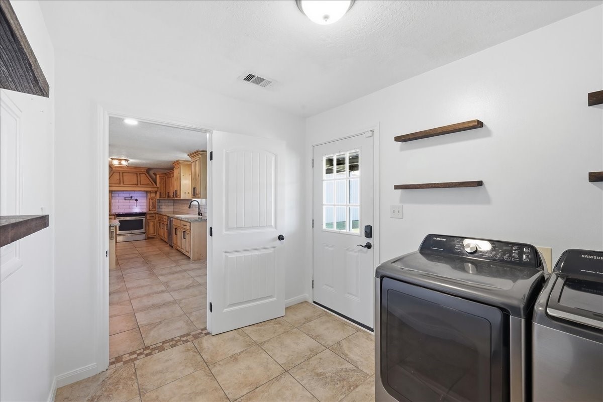 11235 Old Batson Saratoga Road Property Photo 29