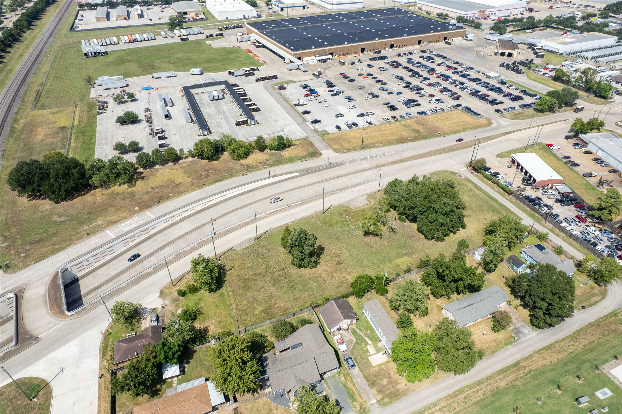 14027 Stafford Road Property Photo 4