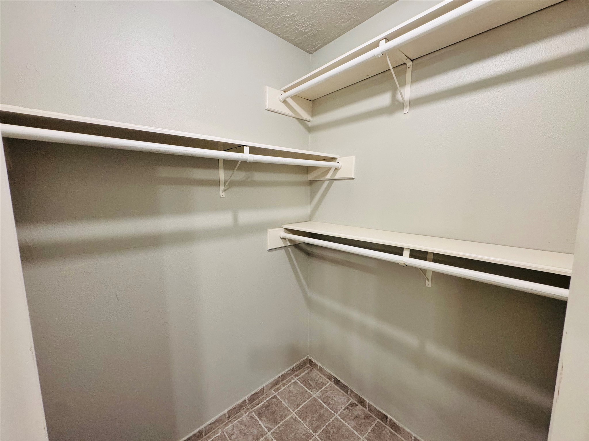 10702 Deval Drive Property Photo 11