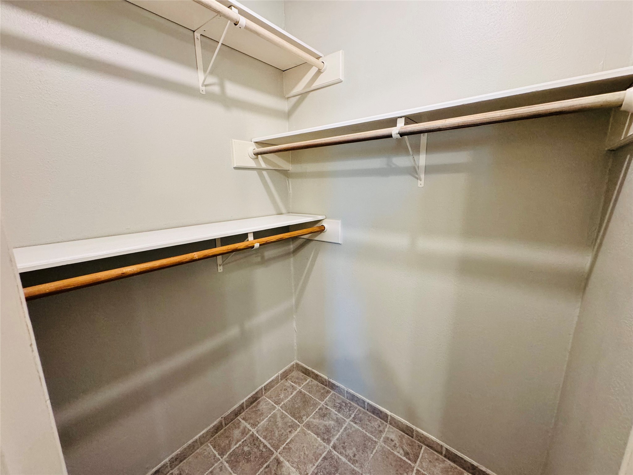 10702 Deval Drive Property Photo 12