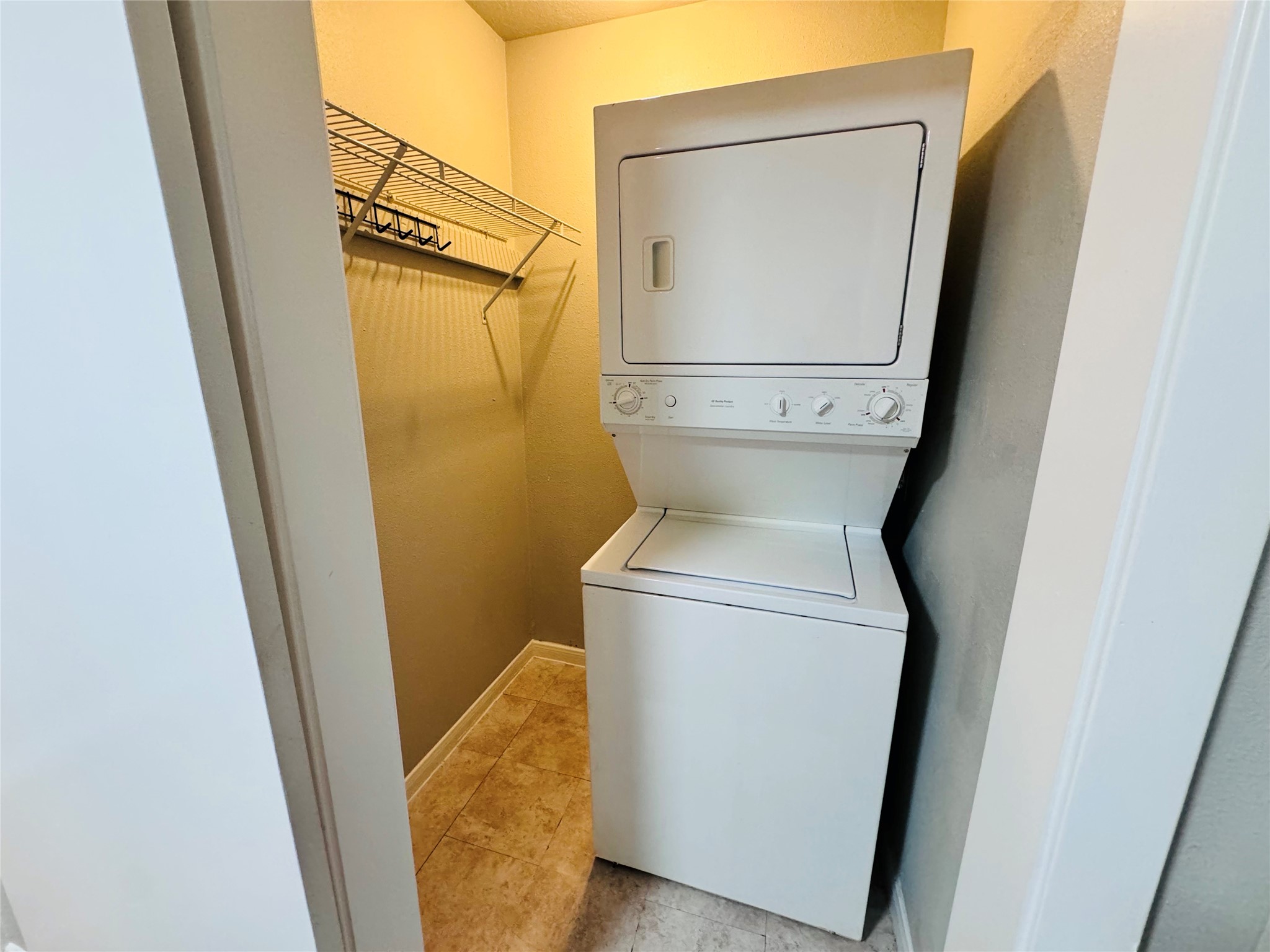 10702 Deval Drive Property Photo 15