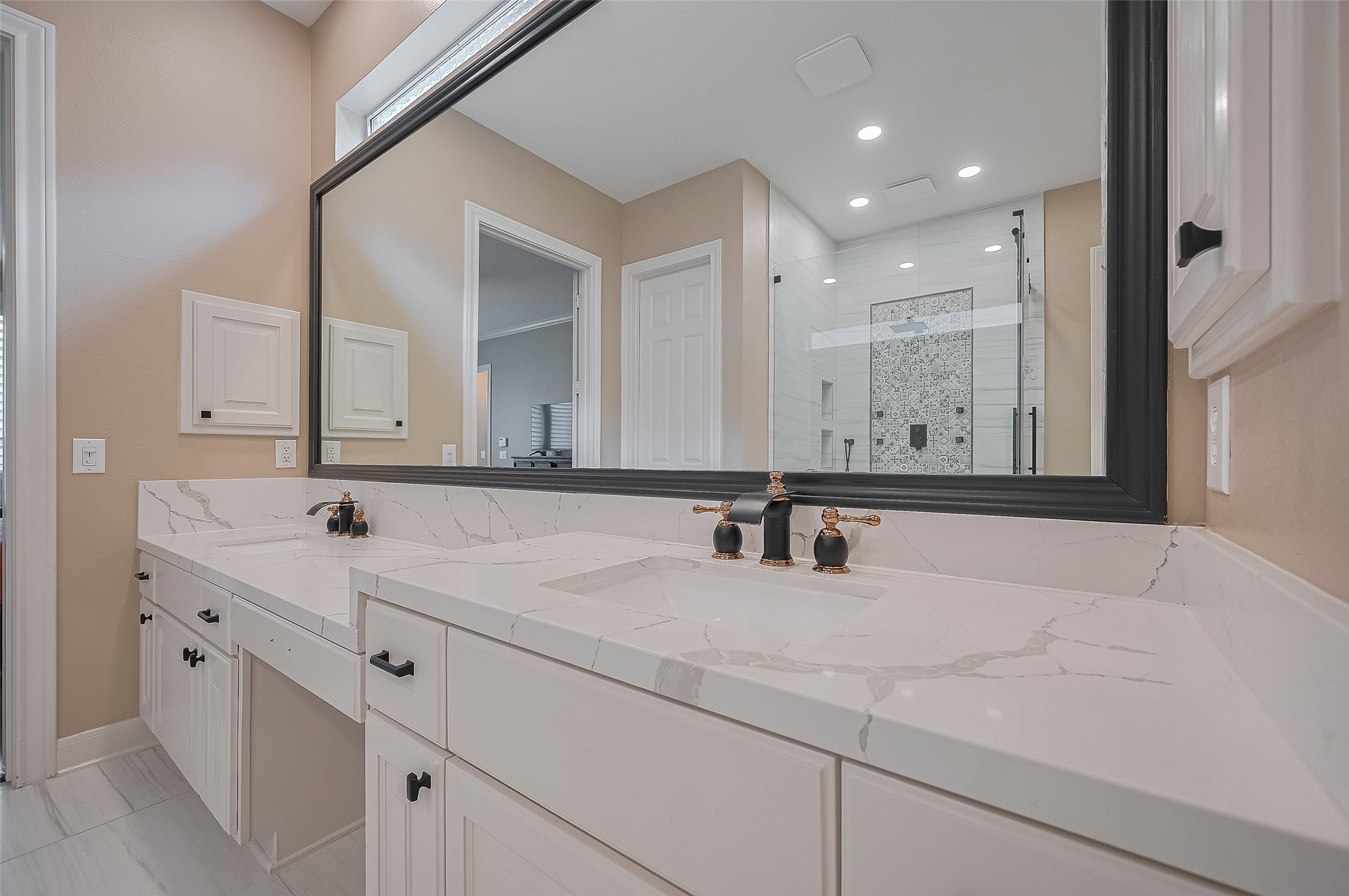 11826 Legend Manor Drive Property Photo 18