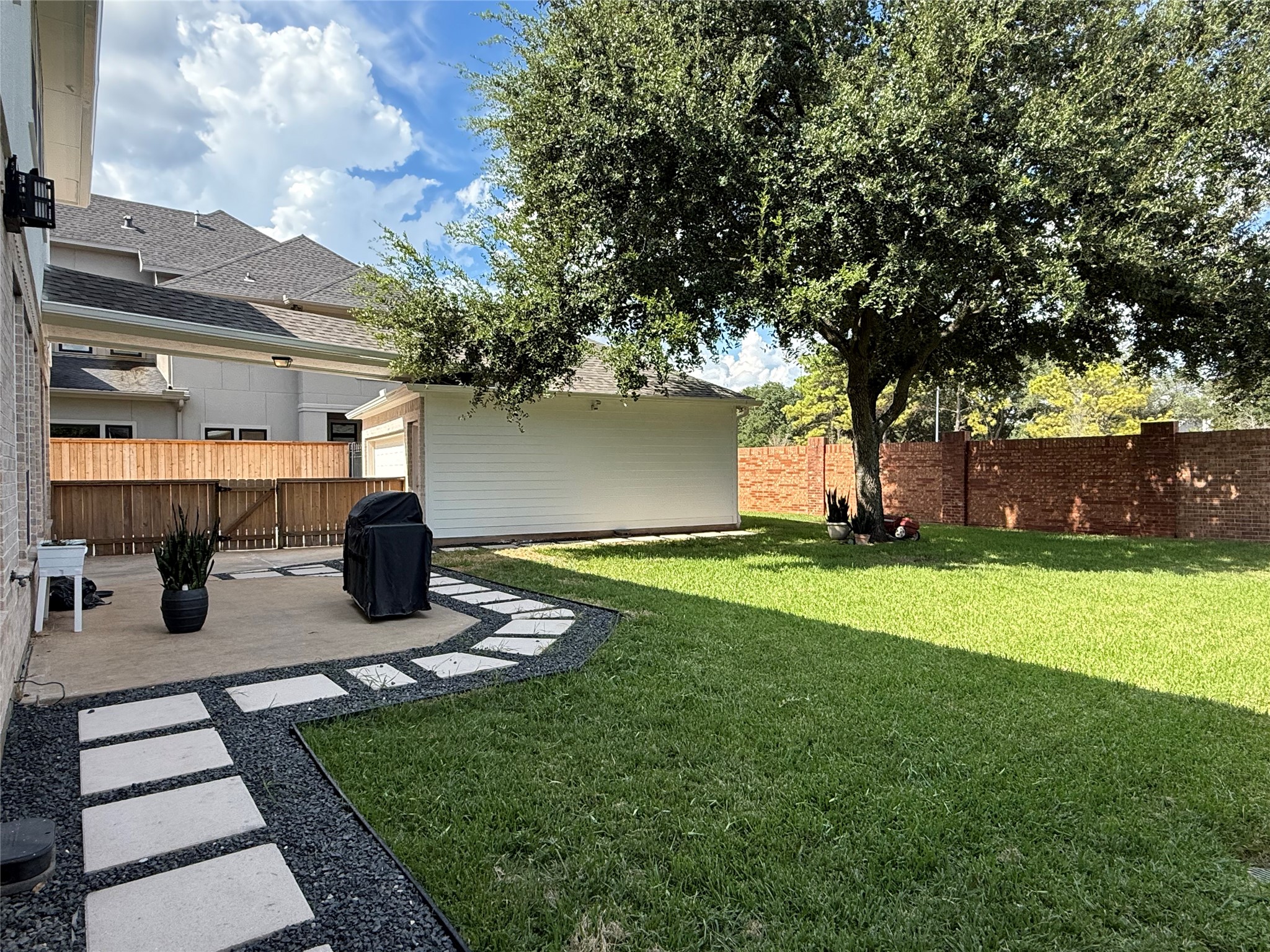11826 Legend Manor Drive Property Photo 34