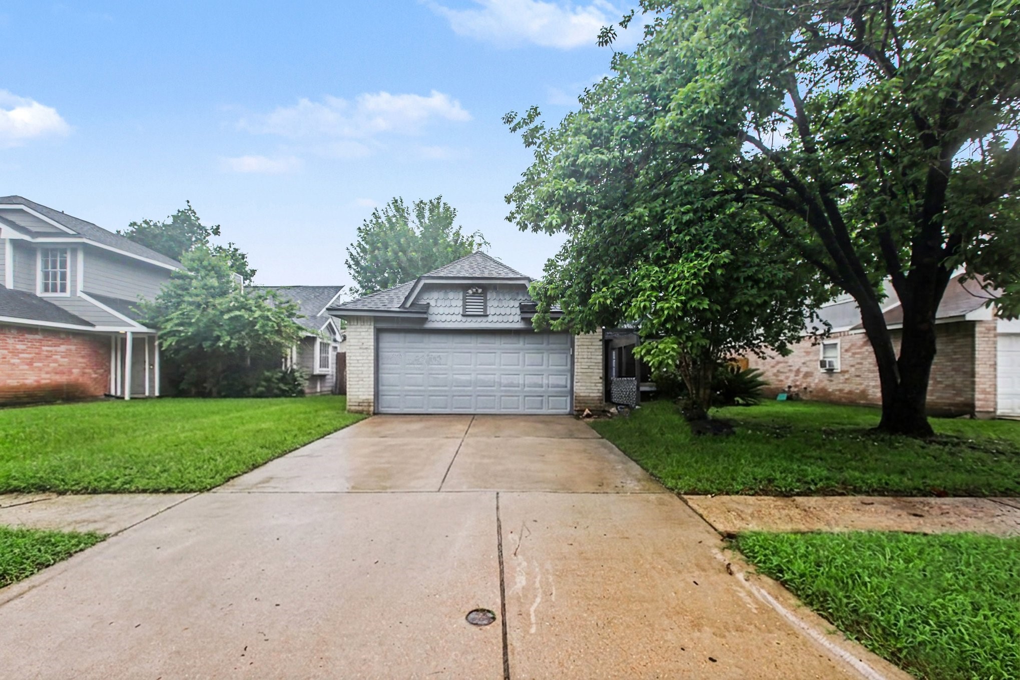 24103 Spring Sunset Drive Property Photo 2