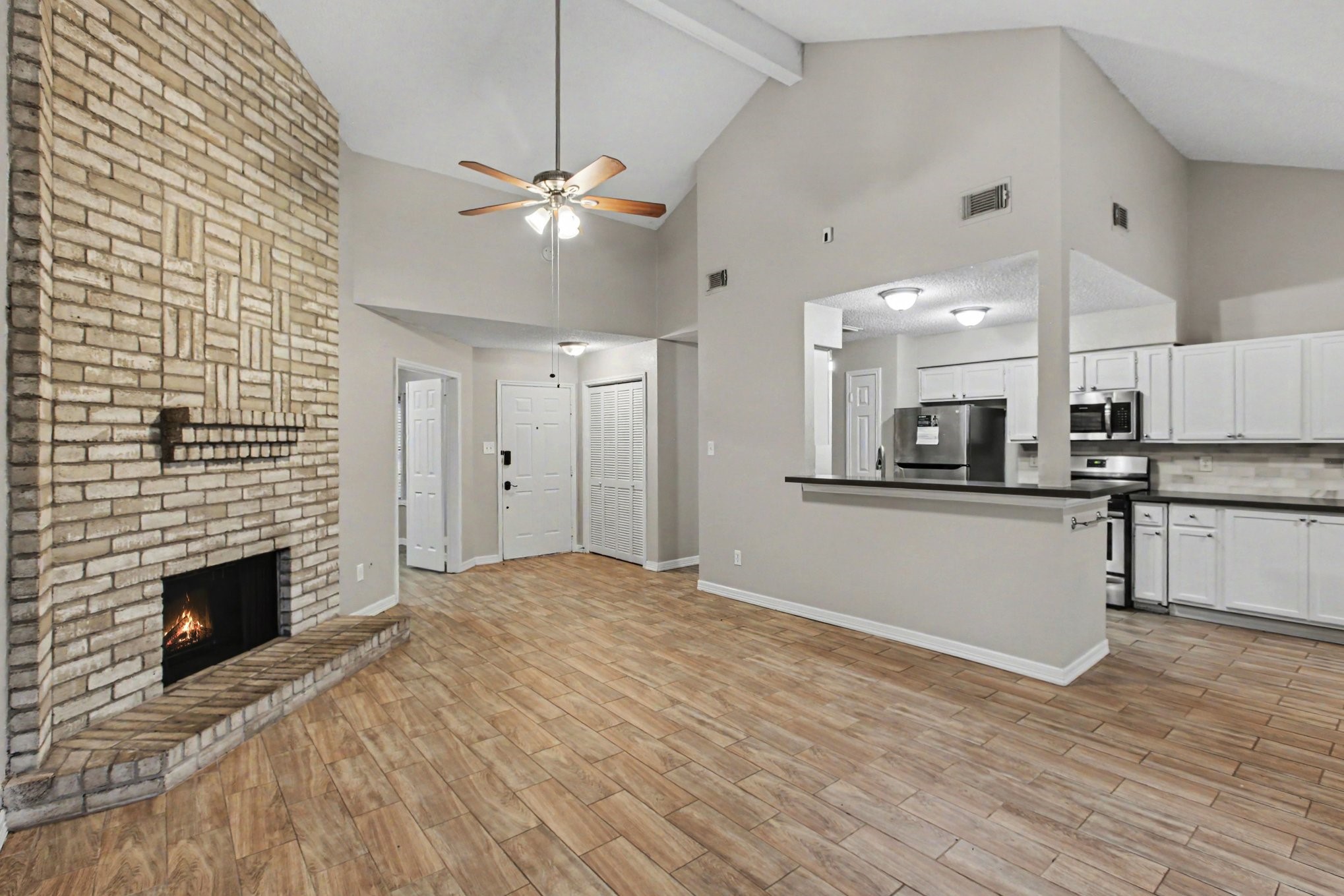 24103 Spring Sunset Drive Property Photo 6