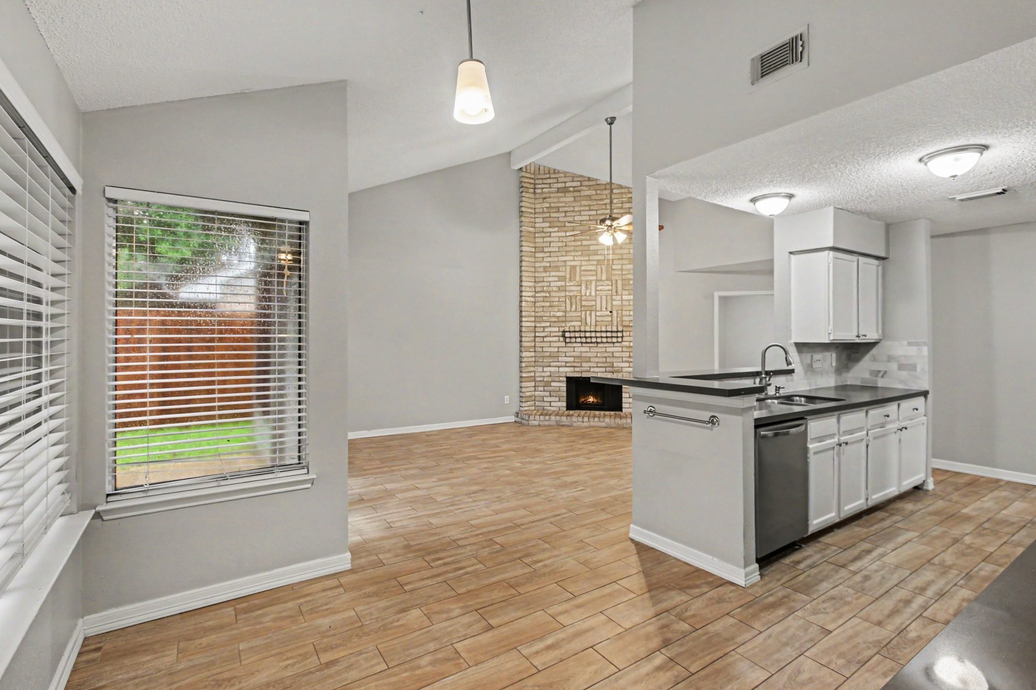 24103 Spring Sunset Drive Property Photo 7