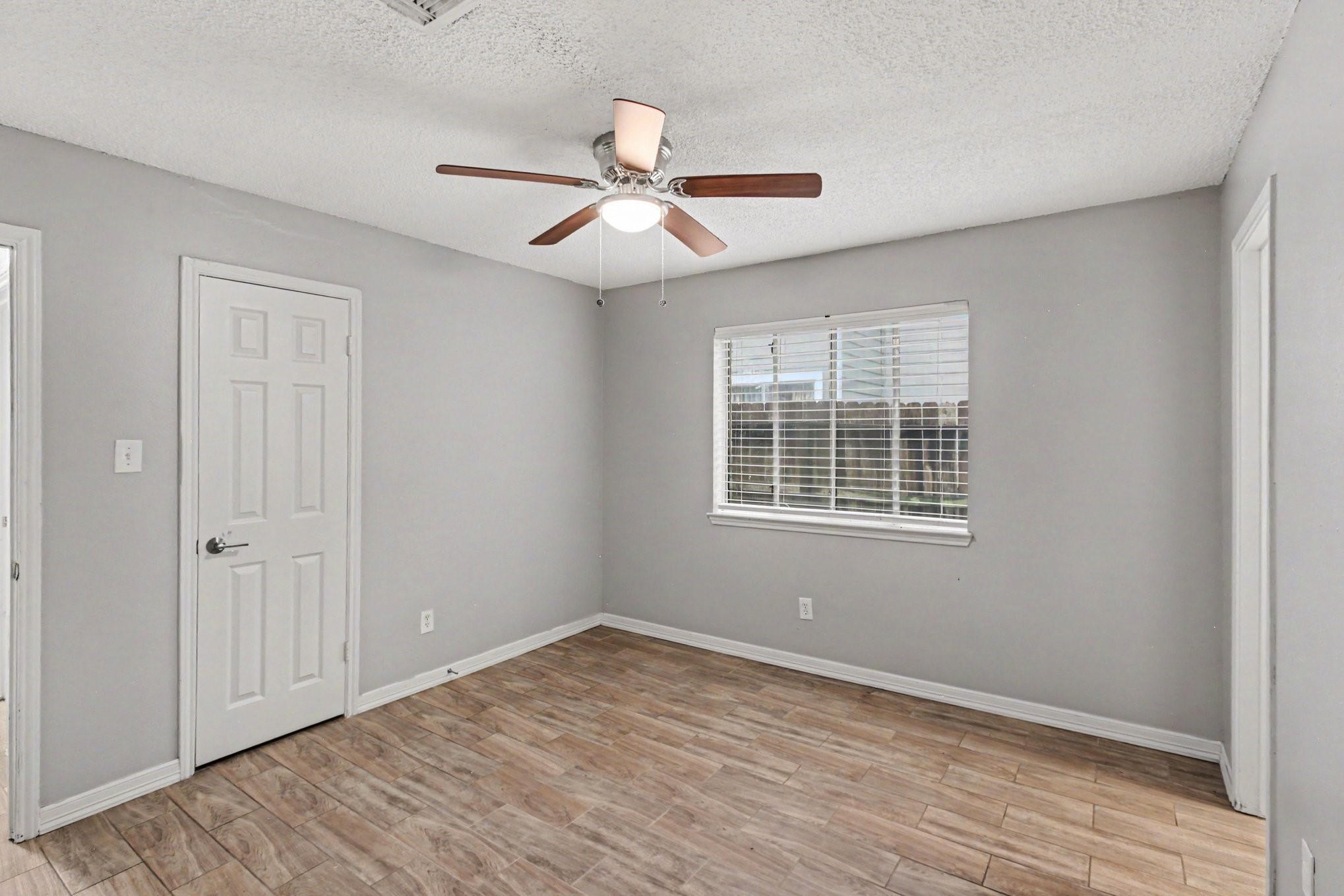 24103 Spring Sunset Drive Property Photo 15