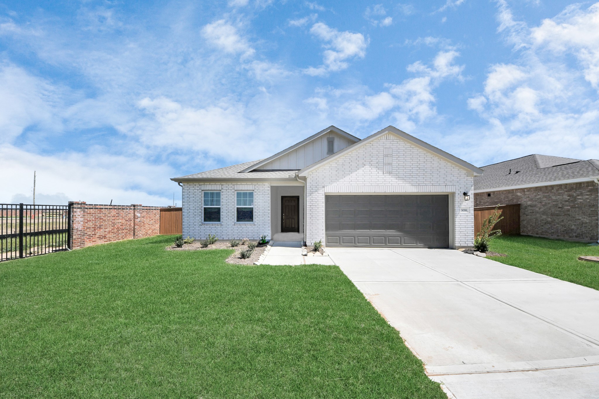 3016 Pearl Shore Property Photo