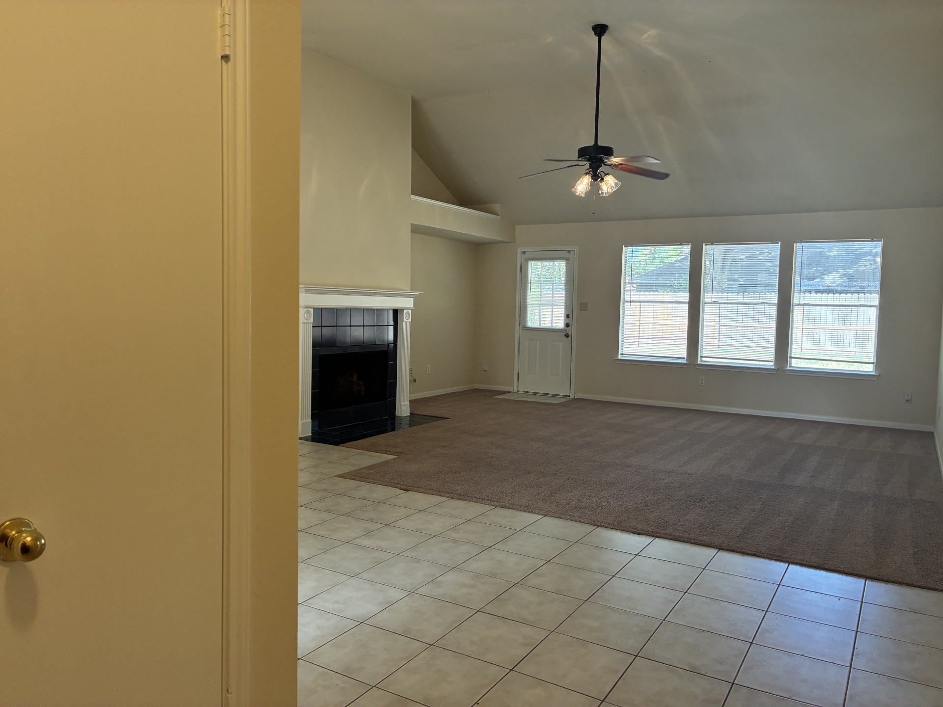 11607 Lennington Lane Property Photo 5