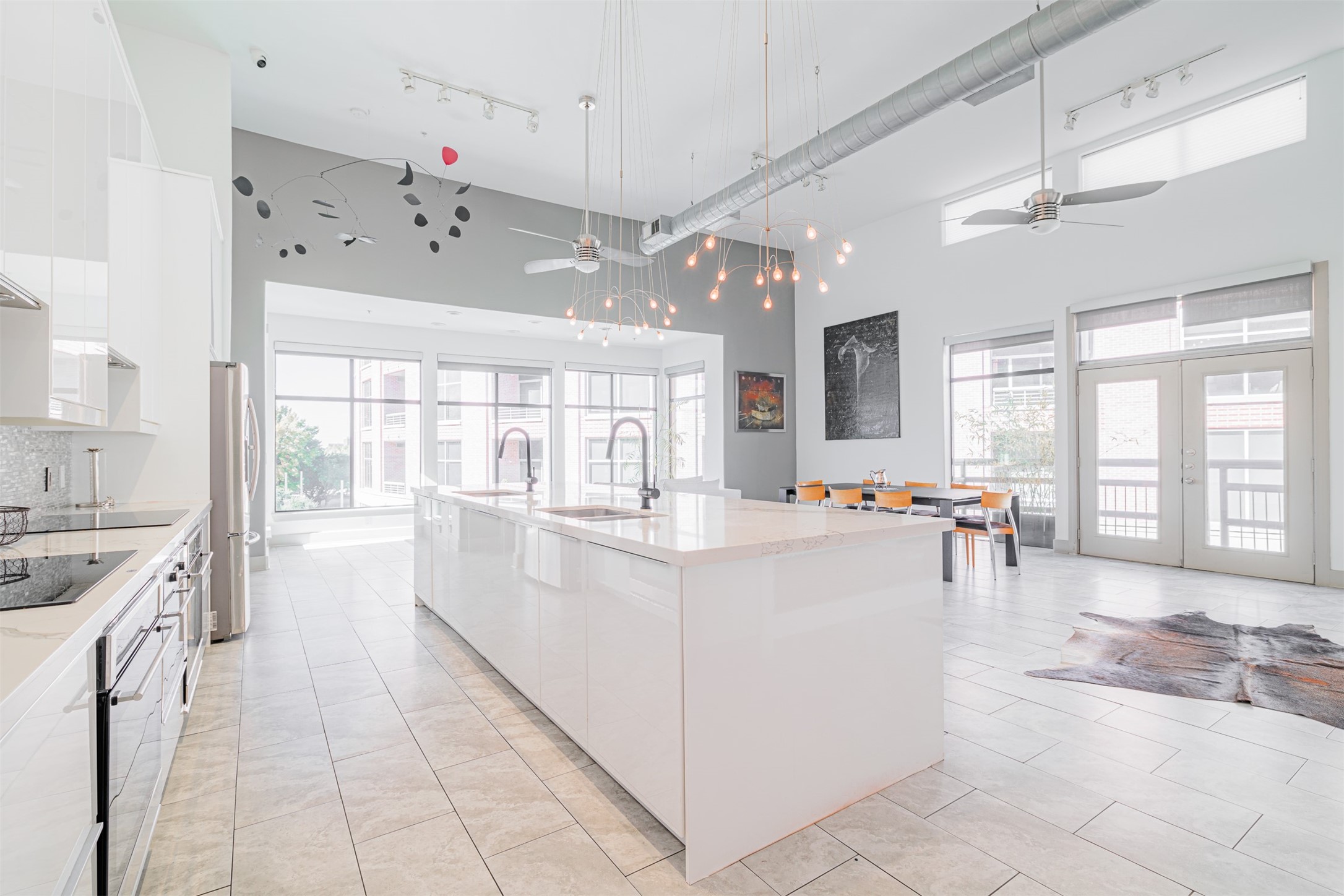 1901 Post Oak Boulevard 4102 Property Photo 1