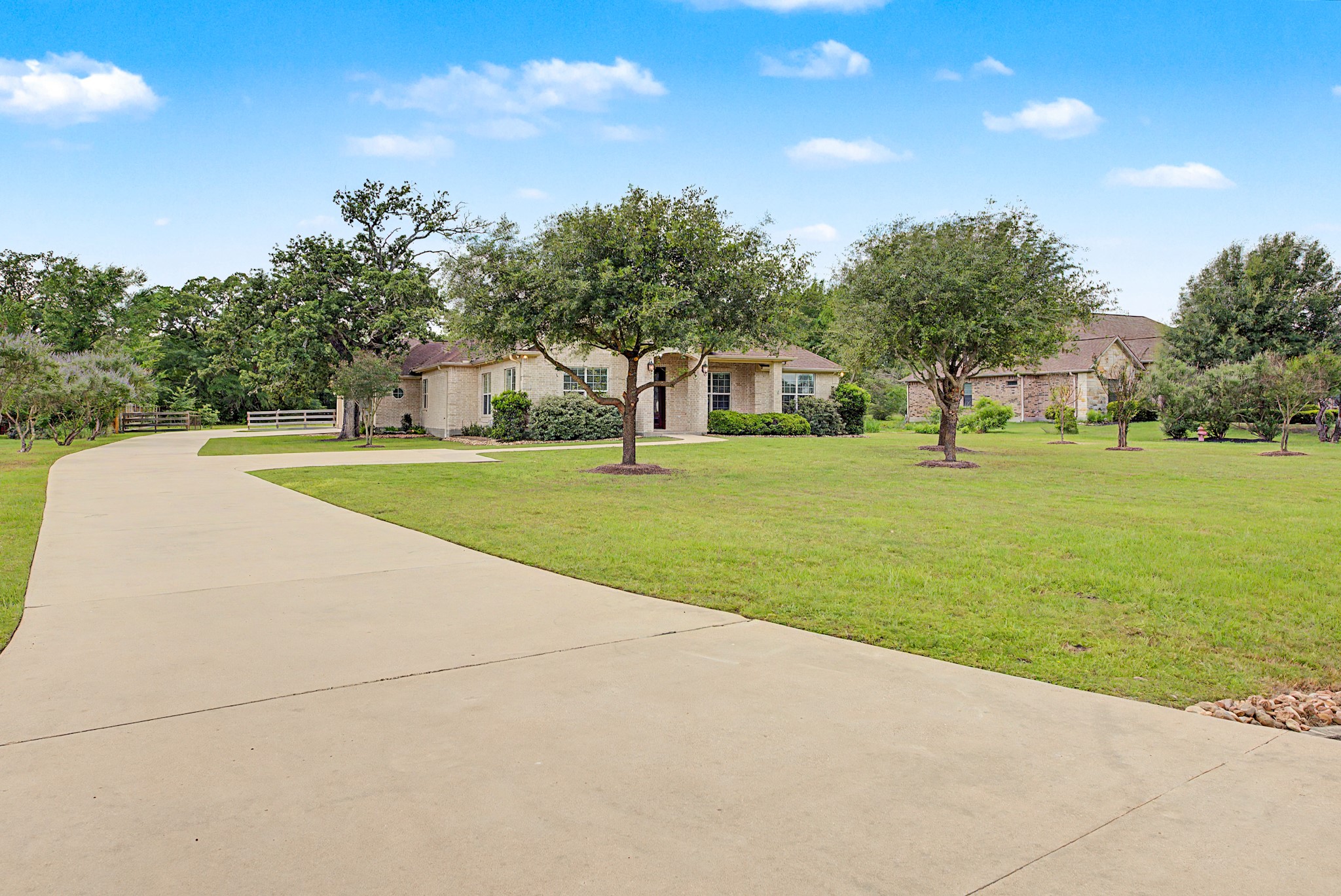 3903 Bravo Court Property Photo 2