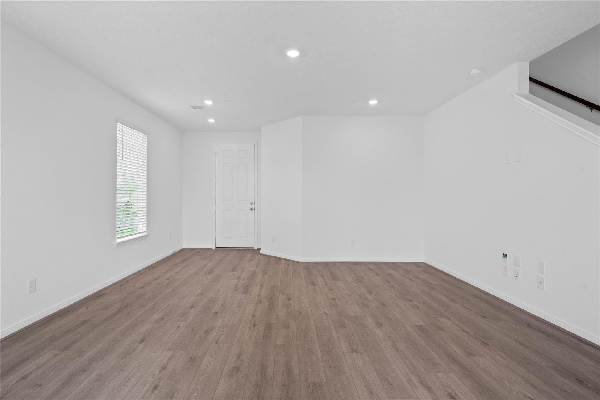 2527 Eden Ridge Way Property Photo 5
