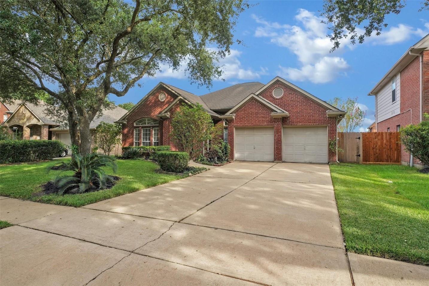 3133 Moonlit Lake Circle, League City TX 77573 Property Photo 1