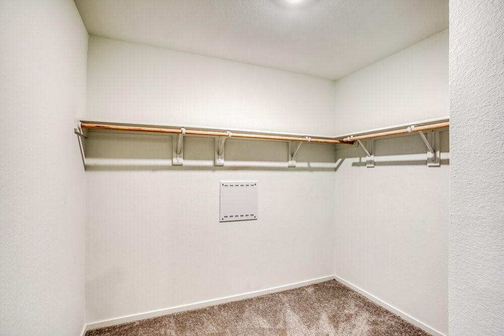 343 Parkin Court Property Photo 12